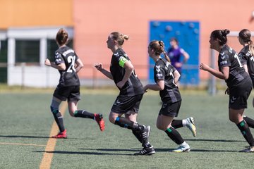 Bild 125 - wBJ SV Henstedt Ulzburg - TuS Rotenhof : Ergebnis: 12:0